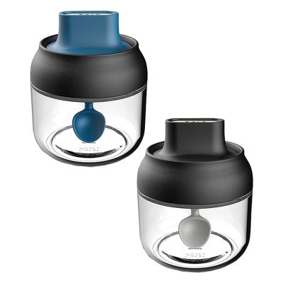 China Freshness Preservation Spice Jar With Spoon 280ml Kitchen Spice Jar Black Glass Lid for sale