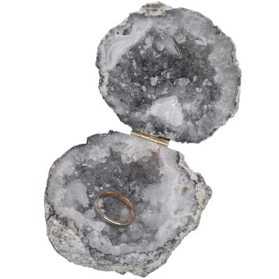 China Natural Handmade China Agate Geode Necklace Box Rough Quartz Crystal Jewelry Storage Container for sale