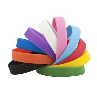 China Worldwide 2021 fashion cheap club silicone personalized party bulk custom elastic embossed wristbands for sale