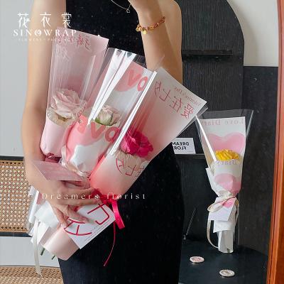 China Waterproof SINOWRAP Florist Bouquet Wrapping Paper Wholesale Flower Wrapping Paper For Valentines for sale