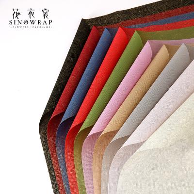 China Waterproof SINOWRAP Bouquet Wrapping Paper Factory Wholesale Non Woven Flower Wrapping Paper for sale