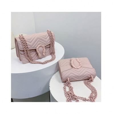 China Fashion 2021 New Women Bags Designer Fashion Wave Pattern Shoulder Messenger Bag Girls Chain Bag Luxury Square Bag Pure Color Handbag for sale