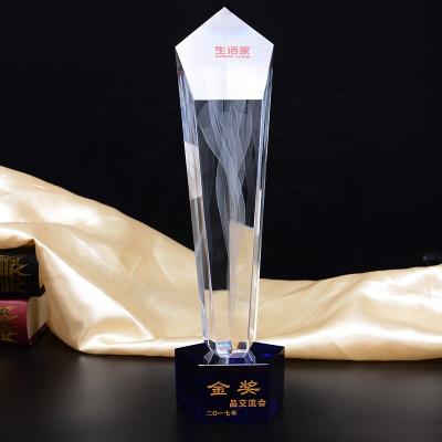 China Crystal Trophy Custom Logo laser Engrave Crystal Plaque Glass Trophy Awards Kristallen Sports Trofee engraved 3d photo Crystal Trophy for sale