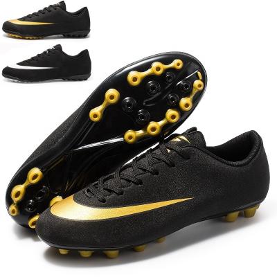 China Fashion\Comfortable\Durable\Breathable\Lighted Boys Sports Soccer Shoes Botas de Futbol Juveniles Professional Football Boots Boots Sole Predator TPU Shoes for sale