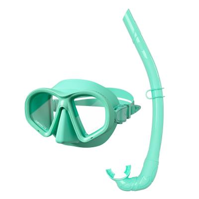 China Silicone raam volwassen duikmasker geschikt voor volwassenen getemperde glazen lens Te koop