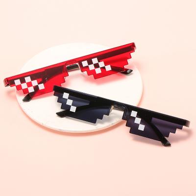 China Newest Fashion Sunglasses 2021 Fashion Mosaic PC Trendy Pixel Coding Sunglasses Men Women Eyewear Shade Sun Glass Wholesale Custom Glasses for sale