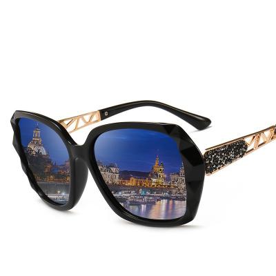 China 2021 Other Newest Anti UV Polarized Oversized Ladies Fashion Sunglasses Women Men Eyewear Shade Sun Glass Custom Glasses for sale