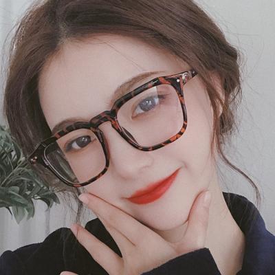 China 2021 Newest Fashion Personality Stud Myopia Optical Frame Women Eyewear Men Fashionable Wholesale Glasses Design Eye Glasses for sale