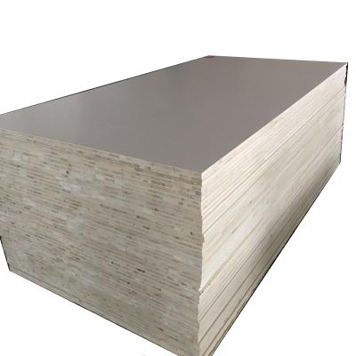 China Modern Sales 1220mmx2440mmx18mm Double Sides Melamine Film Faced Panel / Block Blockboard for sale