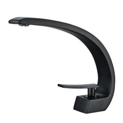 China Other Copper Black Baking Paint Crescent Curve Single Brass Handle and Single Hole Mixed Cold and Hot Water Bathroom Basin Faucet en venta