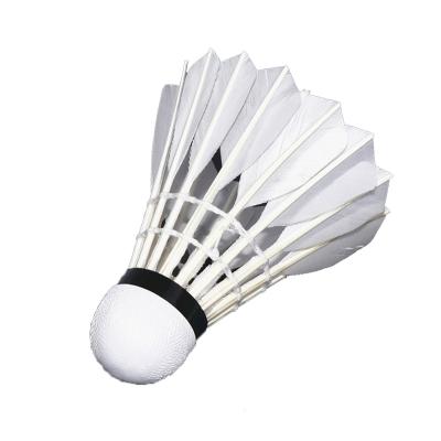 China resistance to make point safe landing precise resistant flight stable goose feather ball advanced badminton training / badminton products for sale