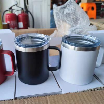 China Disposable coffee cup with handle and lid. sliding 14oz 12oz 24oz 20oz 30oz 32oz travel mugs for sale