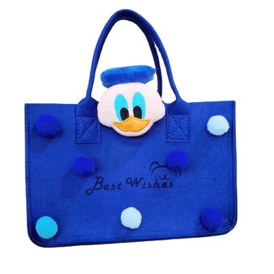 China New Viable Creative Cute Cartoon Felt Tote Bag Going Out Lightweight Large Capacity Mommy Felt Storage Bag for sale