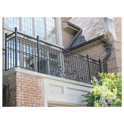 China Modern Good Prices Modern Balcony Wrought Iron Railing Design for sale