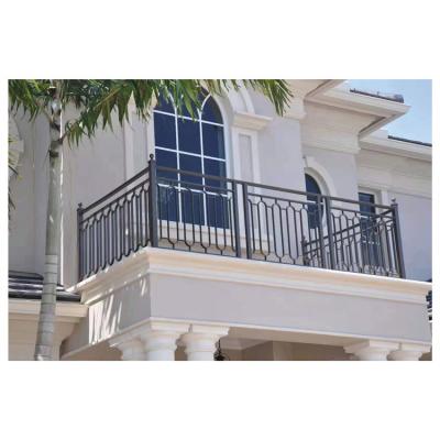 China Modern Outdoor Decorative Wrought Iron Baluster Railings Fence Factory Price Te koop