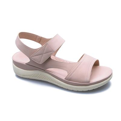 China High Quality Non-slip Casual Fashion Summer Sandals Comfortable Ladies Flat Sandals for sale