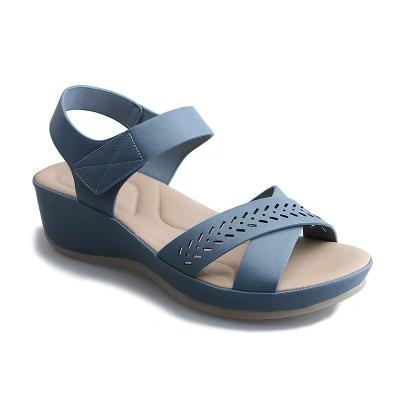 China Fashion Trend Wholesale Price Sandal Design Women Flat Sandal Shoes Ladies for sale