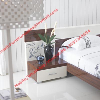 China Dark oliver and white glossy painting Apartment bedroom furniture for sale