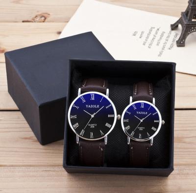 China Unisex Leather Belt Lover Couples Watch A Pairs Wrist Watches Set With Box For Women Men Quartz Watch Lady Relogio Reloj De Pareja for sale