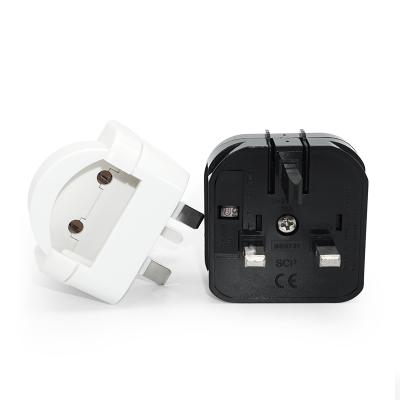 China Multifunctional PBT Adapter Sockets Charging Global Universal Universal Power Socket for sale