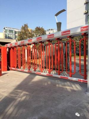 China Automatic Industrial Heavy Duty Fence Boom Barrier Arm With Remote Control for sale