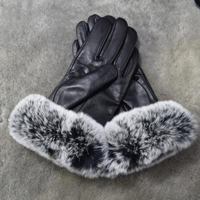 China Comfortable Leather Velvet Rabbit Fur Mitten Cycling Cold Proof And Warm Winter Sheepskin Female Fingers for sale