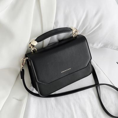 China Lady 2021 New Fashion Women Design One-shoulder Handbag Simple Sense Bag Small Square Trapezoid Bag for sale