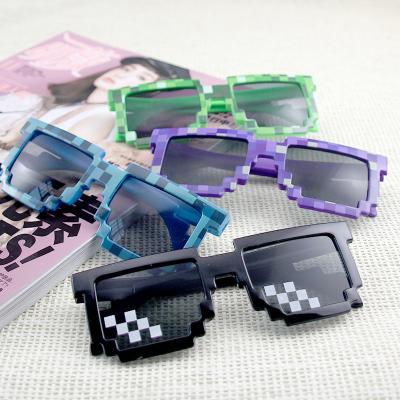 China 15 Years Experience Retro Plaid Personality Fashion Sun Glasses Sunglasses Custom Logo New for sale