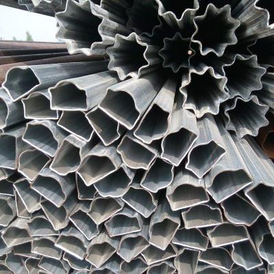 中国 六角形の注文の薄板金の製作の管の前に電流を通された継ぎ目が無い 販売のため