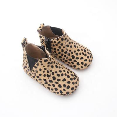 China BEIBEINOYA Elastic Band Baby Toddler Boots Leopard Sales Flat Warm Baby V Boots Soft Unique Boots for sale