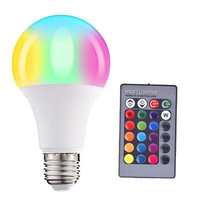 China Residential 5W Dimming Light Bulb, 85-265V RGBW 270 Lumens E27 B22 Colorful LED Smart Light Bulb for Home Decoration, Bedroom, Stage and Party for sale