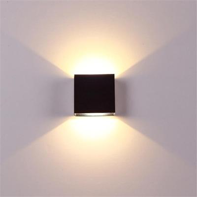 China Modern Decoration Indoor Lighting 7W Wall Lamp Through Aluminum Decorate Indoor Square LED Wall Light for sale