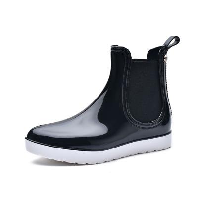 China Anti-Smell Women's Water Shoes PVC Ankle Rain Boots Jelly Wellington Boots Waterproof Non-Slip Rain for sale