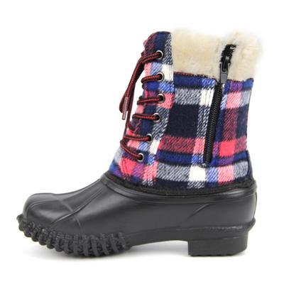 China New Arrival Fashion Trend Outdoor Ladies Sneaker Boots Fur Snow Boots Winter Women Short Waterproof Boots for sale