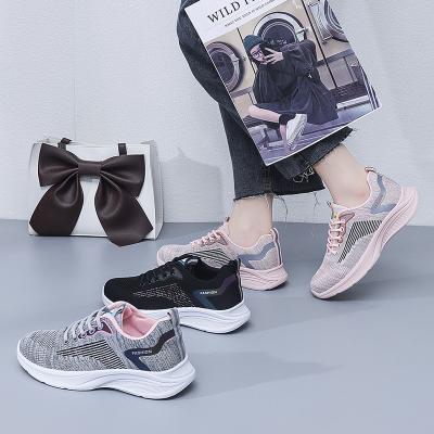 China 2022 New Autumn Women's Shoes Cushioning Cloth Shoes Women's Sports Korean Style Flying Woven Casual Running Shoes for sale