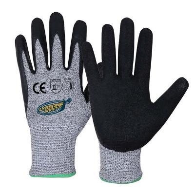 China Lyeeang Hppe Impact Glove CE En388 13 Gauge Comfortable Breathable Safety Construction Anti Nitrile Coated To Cut Resistant Gloves For Drilling for sale