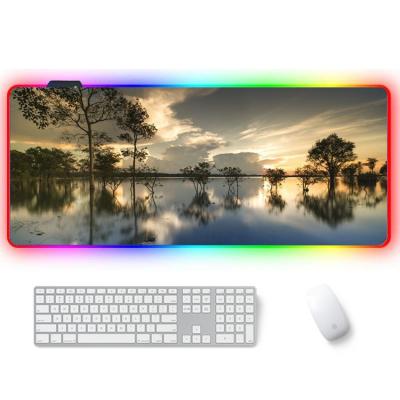 China Magic Luminous Custom Gaming Mouse Pad RGB Color RGB Mousepad Oversize Mouse Pad For Competer for sale