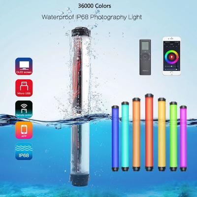 China Waterproof IP68 PORTABLE LUXCEO Handheld Photographic LED Lighting P8 with 2.4G APP Remote Control Full Color Video Light Wand for sale