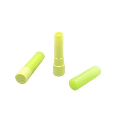 China Twist Up Closure PP Green Lip Balm Tubes Hervulbare Lip Balm Tube 5g Te koop