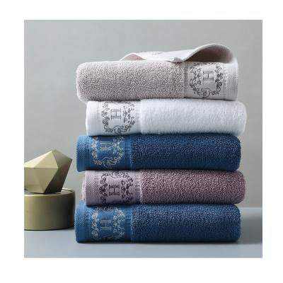 China QUICK DRY white luxury custom made thick cotton bath towel cotton bath towel 620gsm hotel bath towel with logo for sale