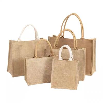 China Durable Customized Label Fashion Ladies Picnic Gusset Burlap Shopper Laminated Buying Jute Tote Bags for sale