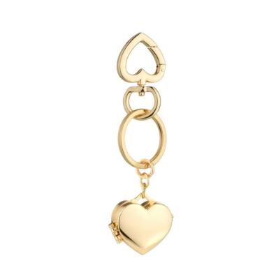 China Souvenir Gifts Promotion Heart Shape Pendant Sight Key Chain Gold Metal Key Chain with Heart Key Ring for Lover Wedding Gifts Valentine's Day Gift for sale