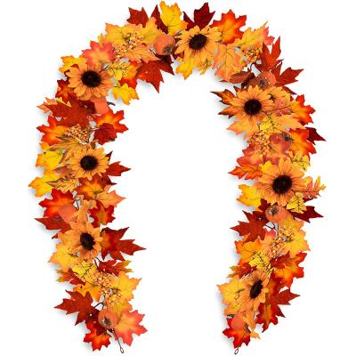 China Deco Autumn Sunflower Berries Hanging Wall Hanging Wall Leaves Artificial Christmas Thanksgiving Maple Tree Leaves Garland Vines for sale