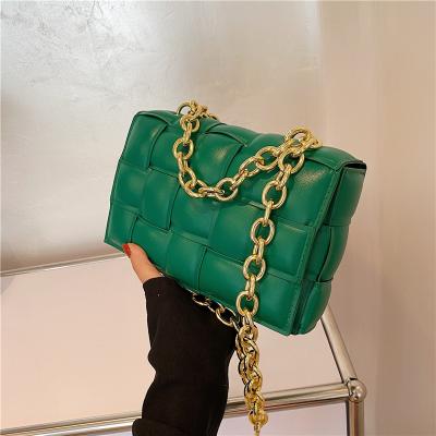 China New Fashion Design Metal Braid Soft Leather Bag Shoulder Bag Fashion Pillow Chain Cross Handbag For Women for sale