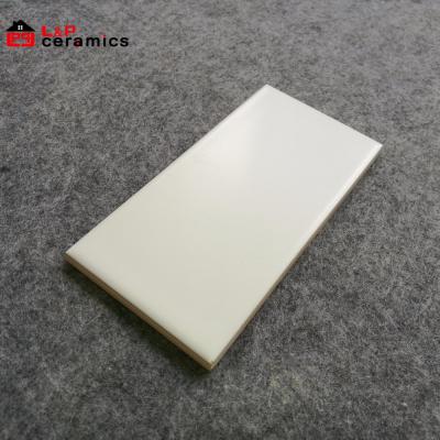 China USA Ceramic Subway 3x6 Flat Elegant Flat White Matte Tile For Kitchen Backsplash , Bathroom Wall for sale