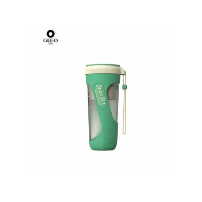 China Morden Fruit J Personal Portable Blender Mini Chargeable Electric Juicer Cup for sale