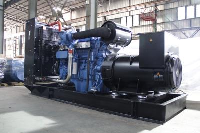 Cina YC6TD1000-D30 600kw YuChai Diesel Generator Set 400v 50Hz Rete di accumulo di energia fotovoltaica in vendita