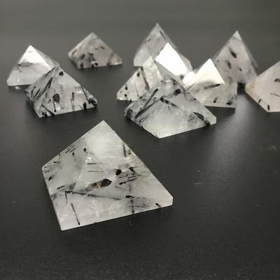 China China wholesale natural handmade black quartz crystal pyramid rutilated crystal pyramid à venda