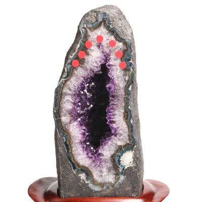 China Natural Africa Home Decor Healing Amethyst Crystal Geode Crystal Cluster For Wedding Gifts for sale