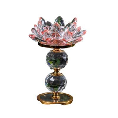 Chine China Glass Candle Jar With Low Lotus Flower Crystal Glass Crystal Candlestick Candle Holders à vendre